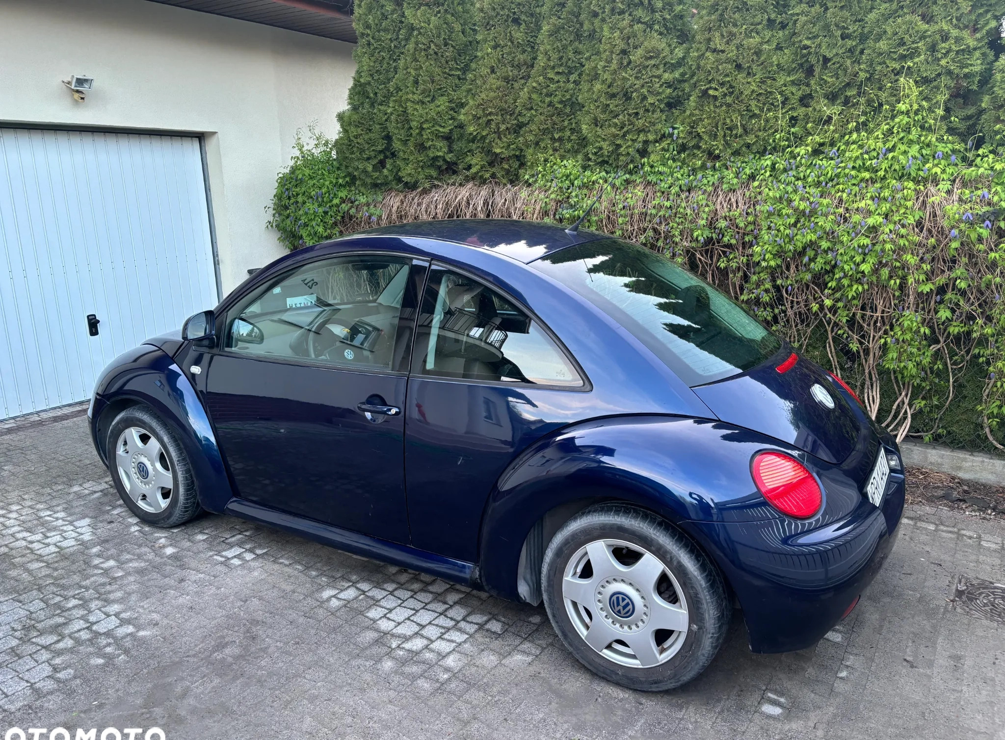 Volkswagen New Beetle cena 7200 przebieg: 181700, rok produkcji 1999 z Brwinów małe 67